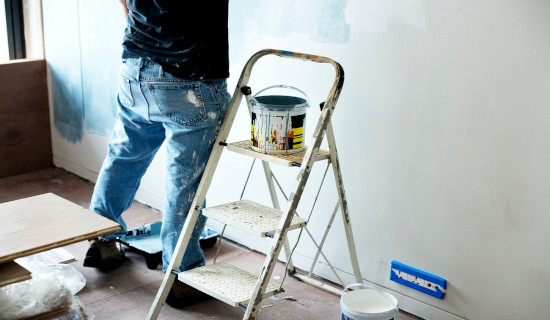 Pintura microcemento aplicada a pared de casa